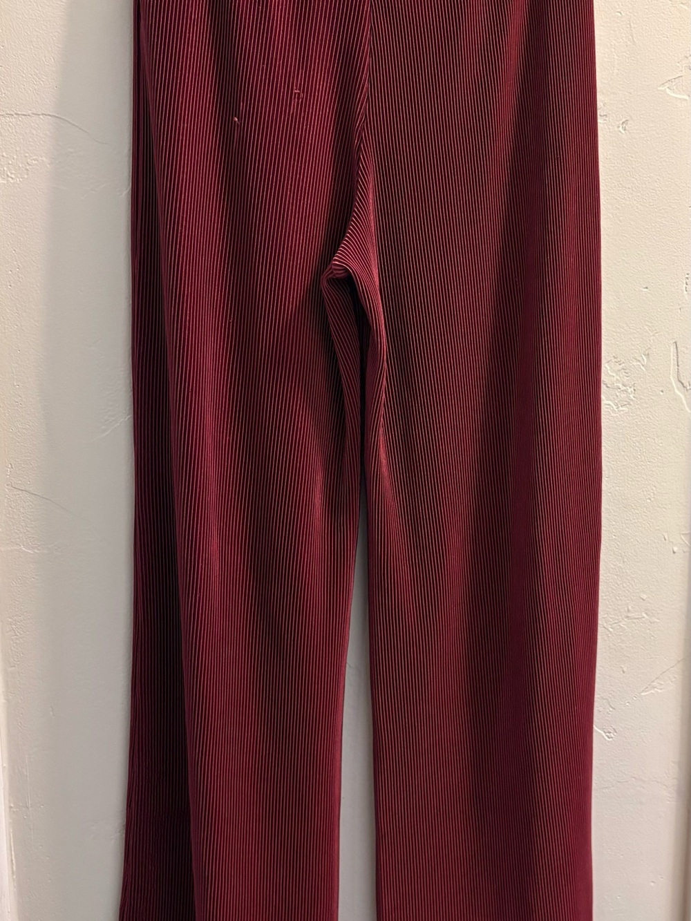 Ribbed Deep Burgundy Wide-Leg Pants - Picture 4 of 5